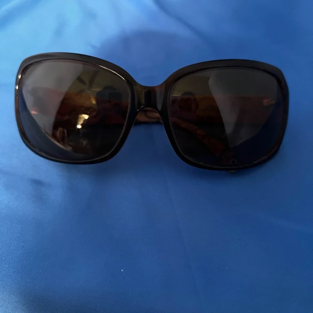 Coach Black Sunglasses with Gold Detail - Picture 2 of 8